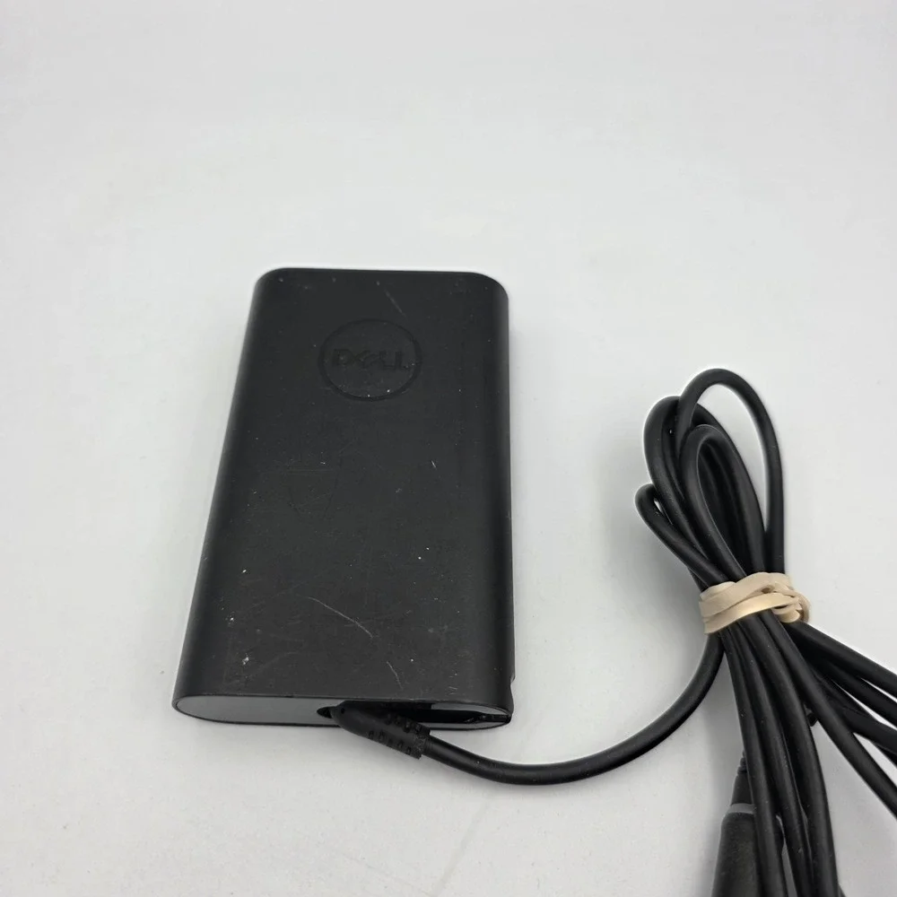 Dell 65 Watt AC Adapter Charger CN-OFPC2Y-CH200 Black